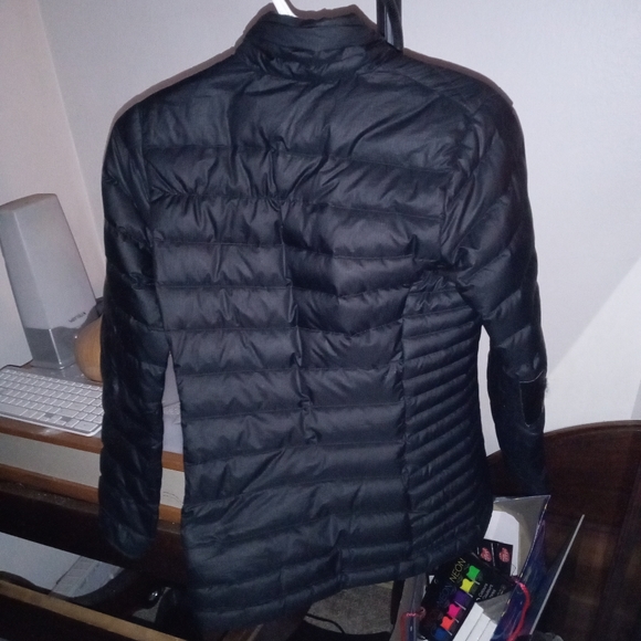 Women's Patagonia Jacket - Picture 4 of 5